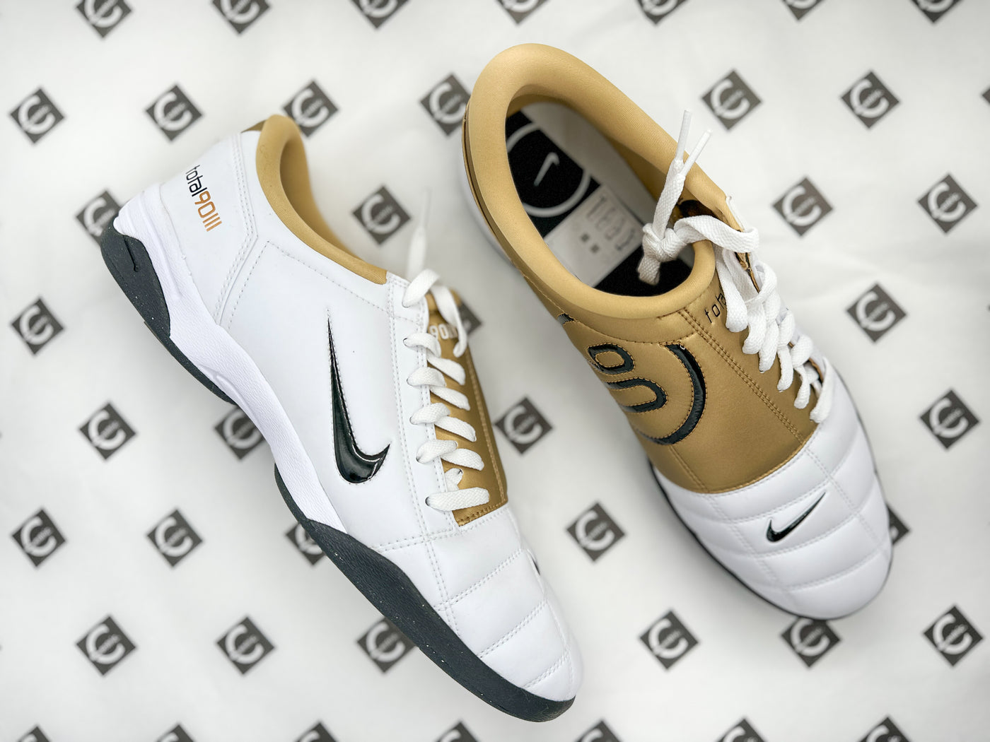 Nike T90 SP White & Gold