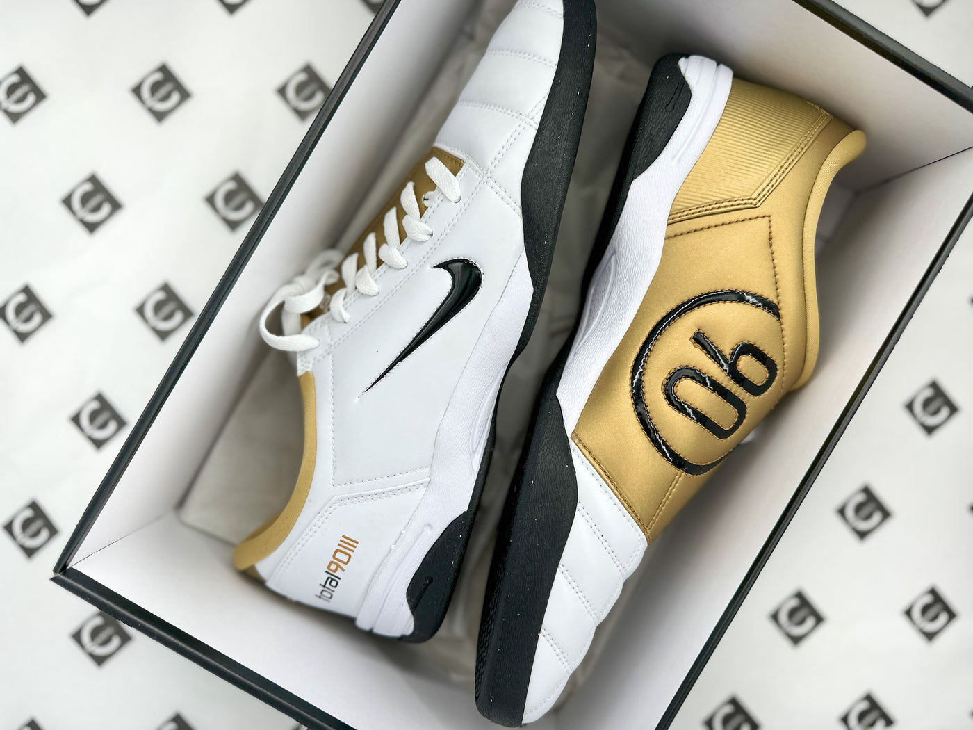 Nike T90 SP White & Gold